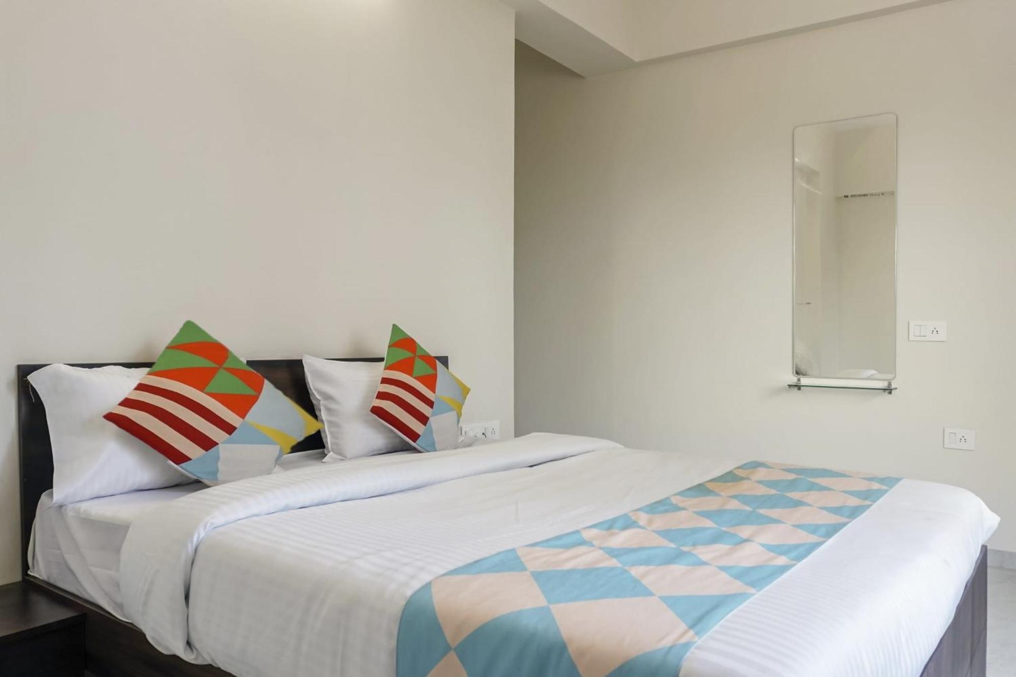Hotel O Home Elegant Prime Ville Chinchvad Kültér fotó